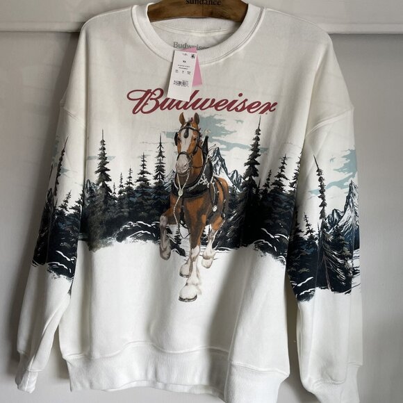 NWT Budweiser Hybrid Clydesdale Horse Graphic Fleece Sweatshirt XS Holiday S - Picture 2 of 14